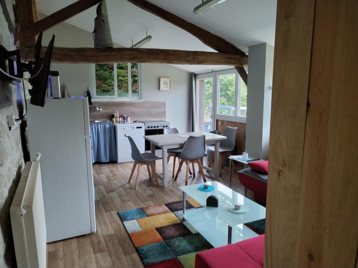 Chambre 2 A 4 Pers Gite Du Gardoir Boresse-et-Martron Exteriér fotografie